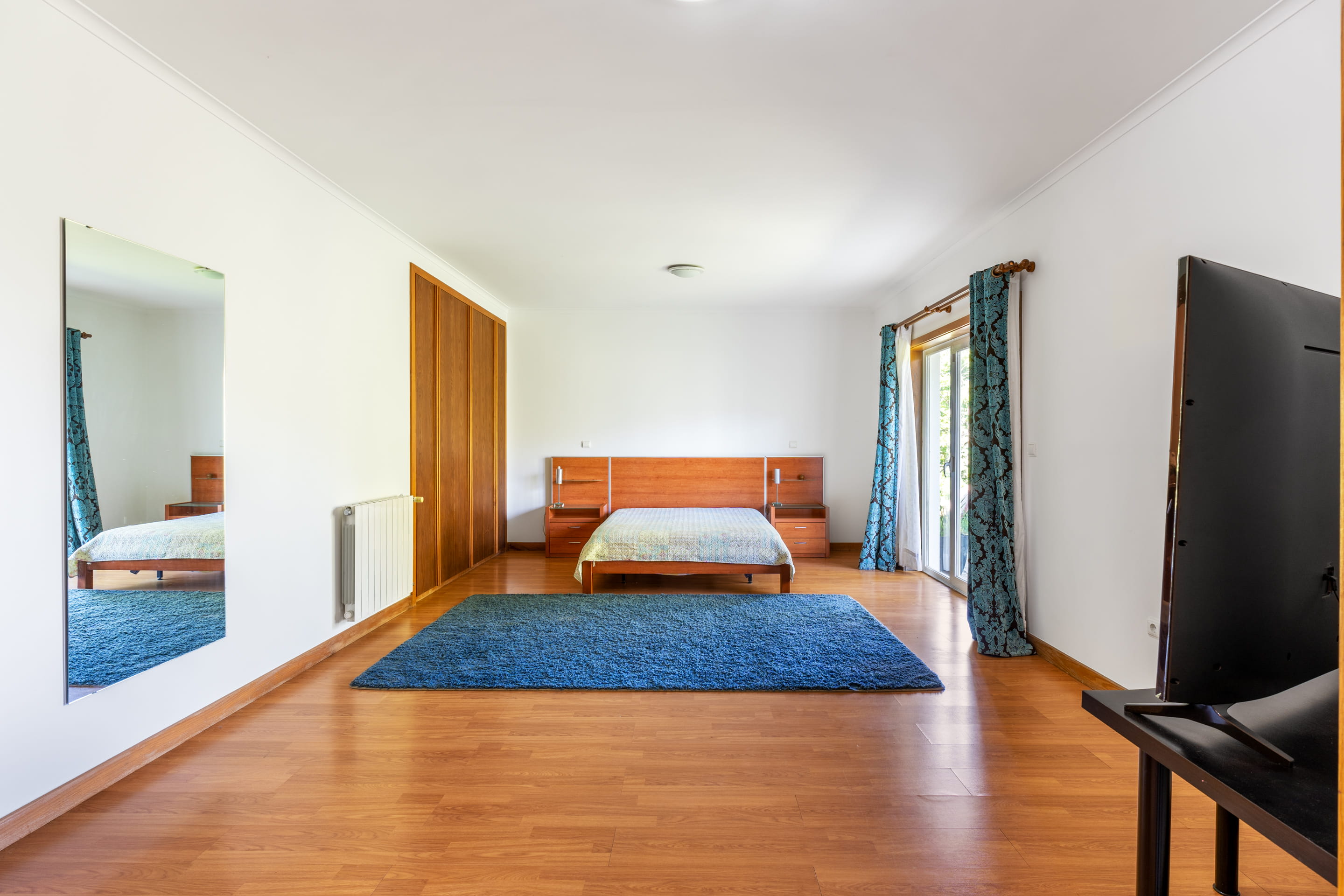 The privilege and comfort of four en-suites. 1